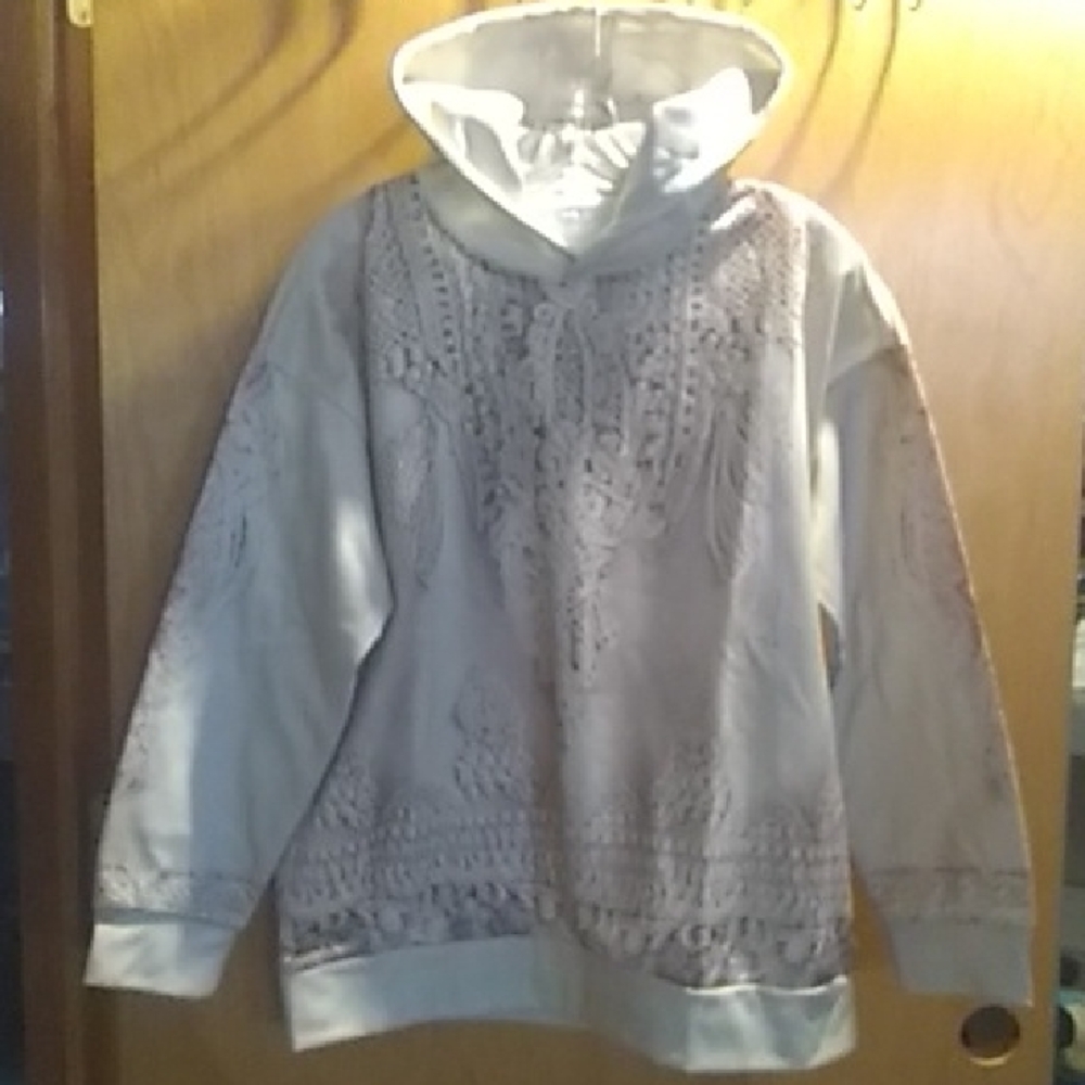 🆕Cream Hoodie
